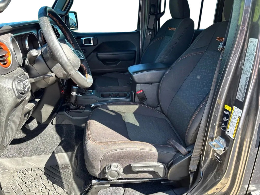 Used 2022 Jeep Gladiator Mojave w/ Cold Weather Group AWD/4WD image 21