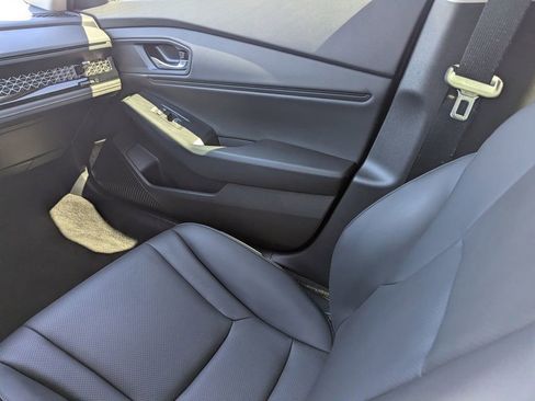 Used 2025 Honda Accord EX-L image 13