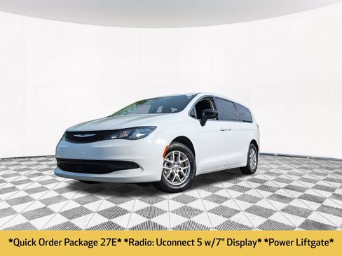 Used 2024 Chrysler Voyager LX FWD image 2