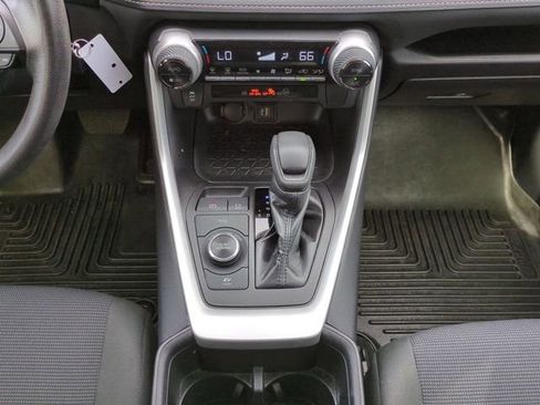 Used 2024 Toyota RAV4 LE AWD/4WD image 15