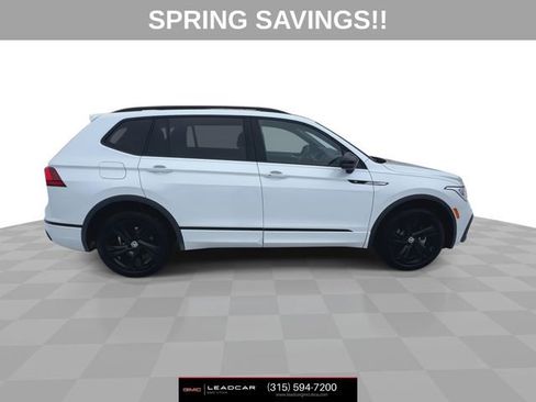 Used 2024 Volkswagen Tiguan SE R-Line image 10