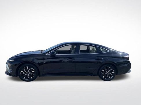 Used 2024 Hyundai Sonata SEL FWD image 2
