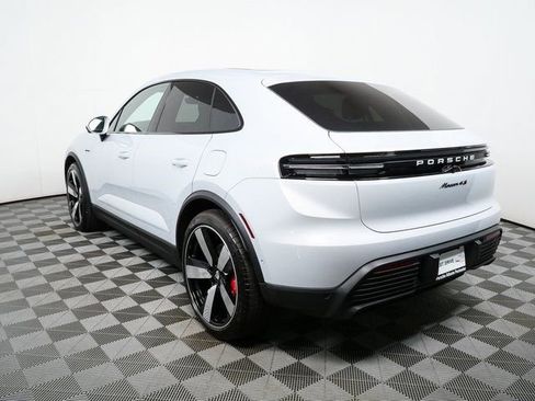 New 2026 Porsche Macan 4S Electric image 3