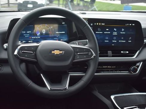 New 2026 Chevrolet Equinox LT w/ Safety and Technology Package AWD/4WD image 19