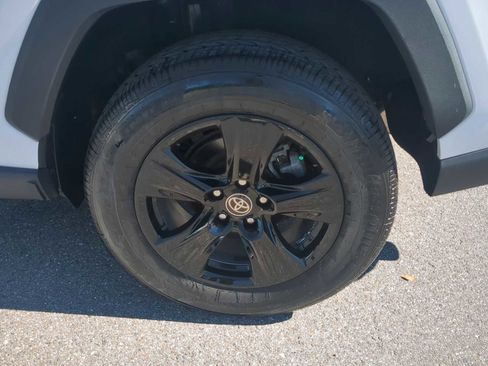 Used 2022 Toyota RAV4 XLE image 14