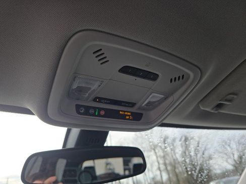 Used 2021 Chevrolet Traverse LT w/ LPO, Blackout Package image 36