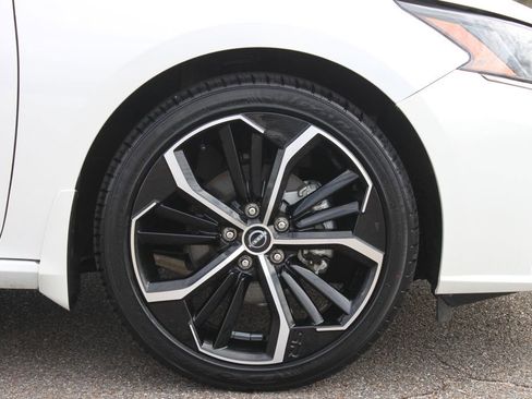 Used 2024 Nissan Altima 2.5 SR image 4