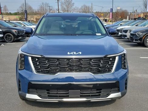 New 2026 Kia Sorento S image 2