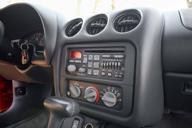 Used 1997 Pontiac Firebird Coupe w/ Opt Pkg RWD image 42