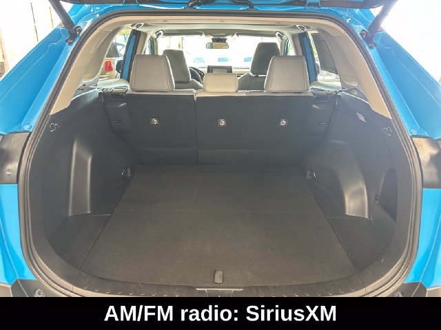 Used 2021 Toyota RAV4 XLE Premium FWD image 7