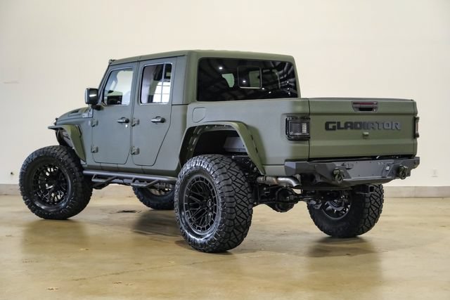 Used 2025 Jeep Gladiator Sport AWD/4WD image 5