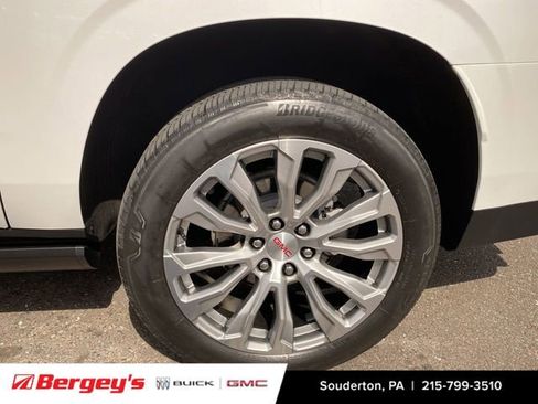 Certified 2022 GMC Yukon XL Denali w/ Denali Premium Package AWD/4WD image 36