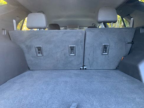 Used 2024 Chevrolet Equinox LT image 41