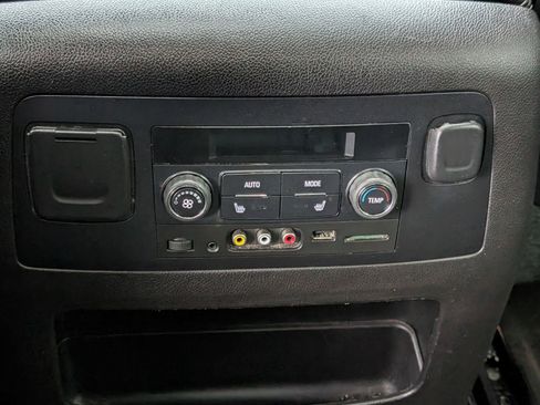 Used 2015 GMC Yukon SLT w/ Open Road Package image 29