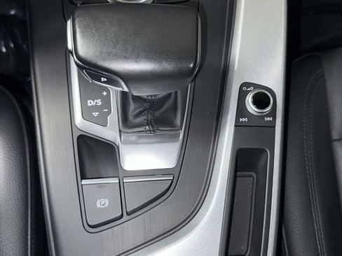 Used 2017 Audi A4 2.0T Premium w/ Convenience Package image 22
