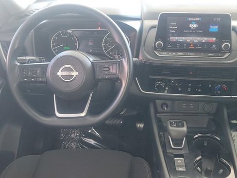 Used 2024 Nissan Rogue S FWD image 13