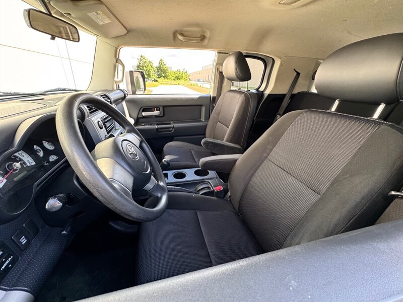 Used 2007 Toyota FJ Cruiser 4WD image 21