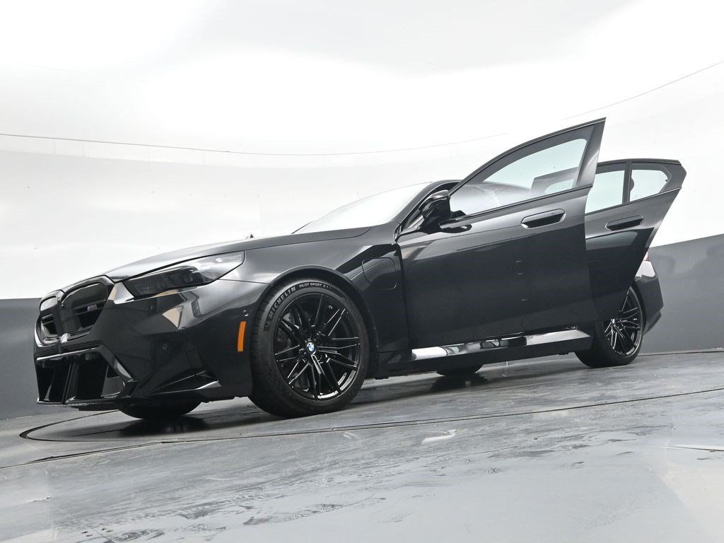 Used 2026 BMW M5 w/ Executive Package AWD/4WD image 44