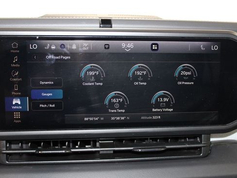 Used 2025 Jeep Wrangler Unlimited Sahara AWD/4WD image 48
