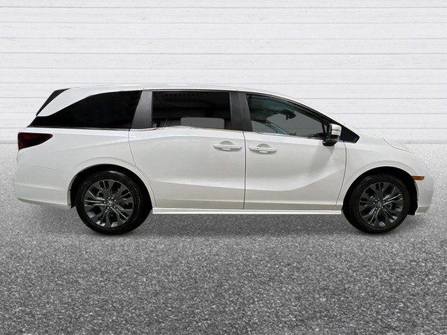 New 2027 Honda Odyssey Touring image 9