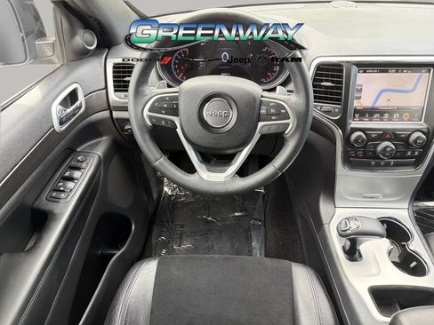 Used 2015 Jeep Grand Cherokee Altitude RWD image 11