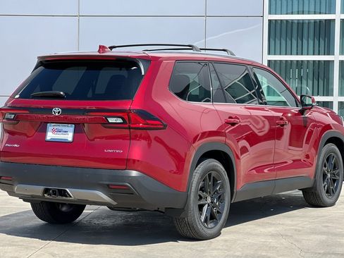 New 2026 Toyota Grand Highlander Limited image 4