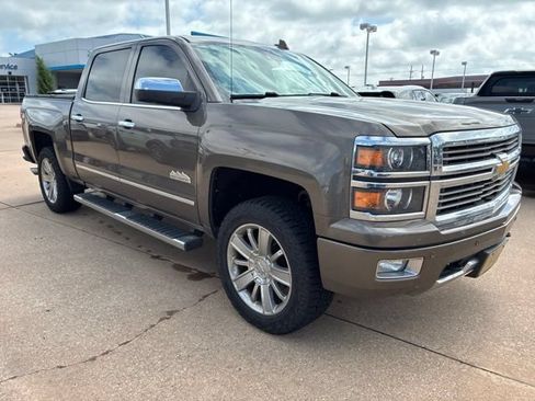 Used 2015 Chevrolet Silverado 1500 High Country w/ High Country Premium Package AWD/4WD image 4