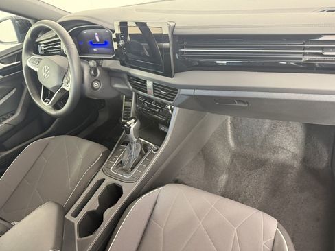 Used 2025 Volkswagen Jetta Sport FWD image 11