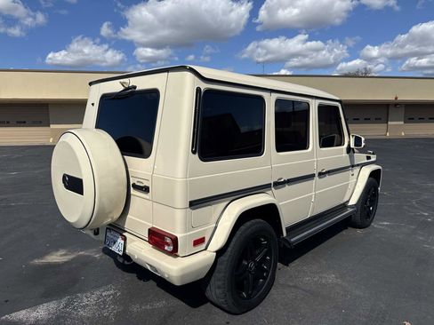 Used 2017 Mercedes-Benz G 550 image 7