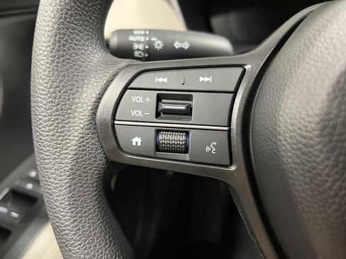 New 2026 Honda HR-V LX image 16