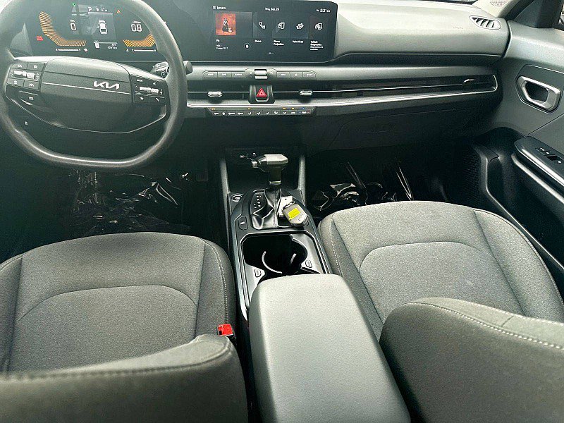 Used 2025 Kia K4 FWD image 11