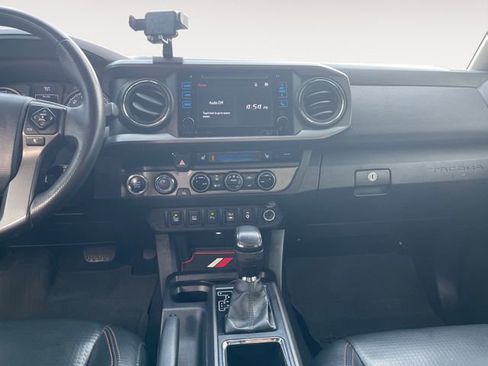 Used 2017 Toyota Tacoma TRD Pro image 11