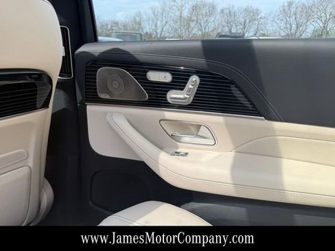 Certified 2025 Mercedes-Benz GLS 580 4MATIC image 20