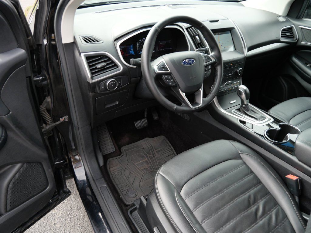 Used 2016 Ford Edge SEL w/ Equipment Group 201A AWD/4WD image 10
