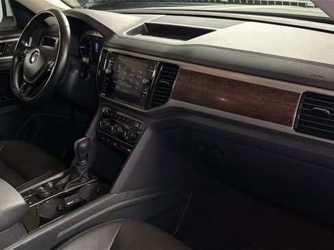 Used 2019 Volkswagen Atlas SEL Premium image 11