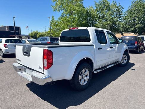 Used 2009 Nissan Frontier SE w/ SE Value Truck Pkg RWD image 4