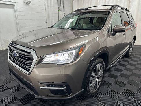 Used 2022 Subaru Ascent Limited w/ Technology Package AWD/4WD image 4