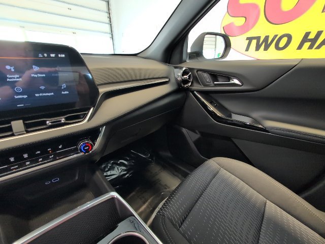 New 2026 Chevrolet Equinox LT w/ LPO, Floor Liner Package FWD image 28