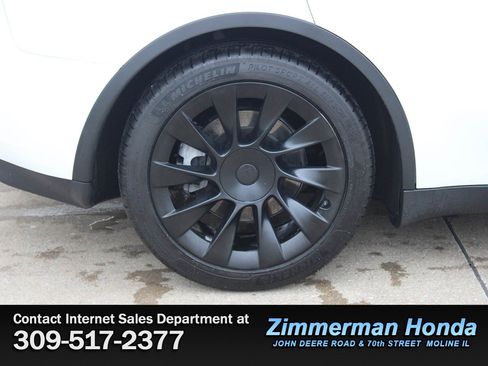Used 2021 Tesla Model Y Long Range AWD/4WD image 22