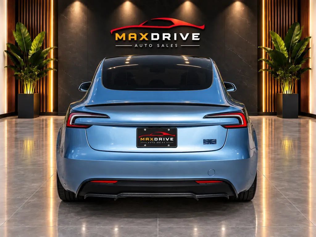 Used 2024 Tesla Model 3 Performance AWD/4WD image 4