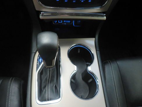 Used 2017 Jeep Grand Cherokee Limited AWD/4WD image 41