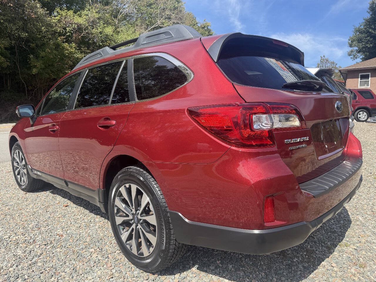 Used 2015 Subaru Outback 3.6R Limited AWD/4WD image 10