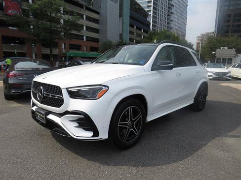 Used 2024 Mercedes-Benz GLE 350 4MATIC image 1