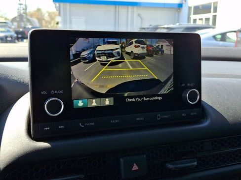 Used 2023 Honda HR-V LX image 18