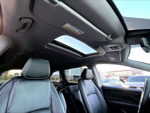 Used 2024 Honda Odyssey EX-L image 13