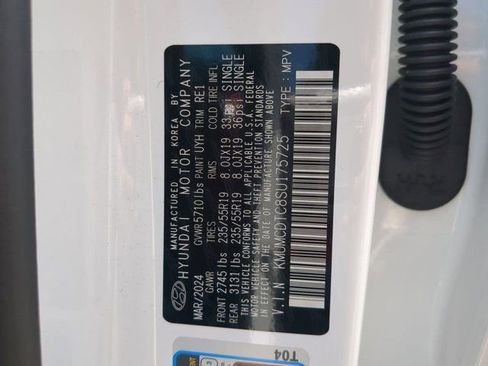 Used 2025 Genesis GV70 3.5T Sport image 32