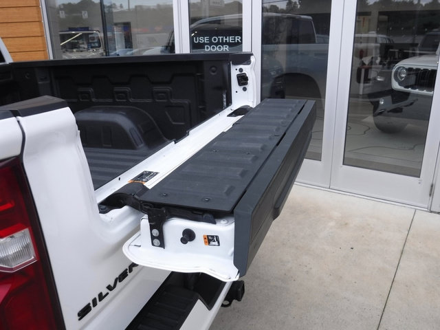 Used 2022 Chevrolet Silverado 1500 RST AWD/4WD image 23
