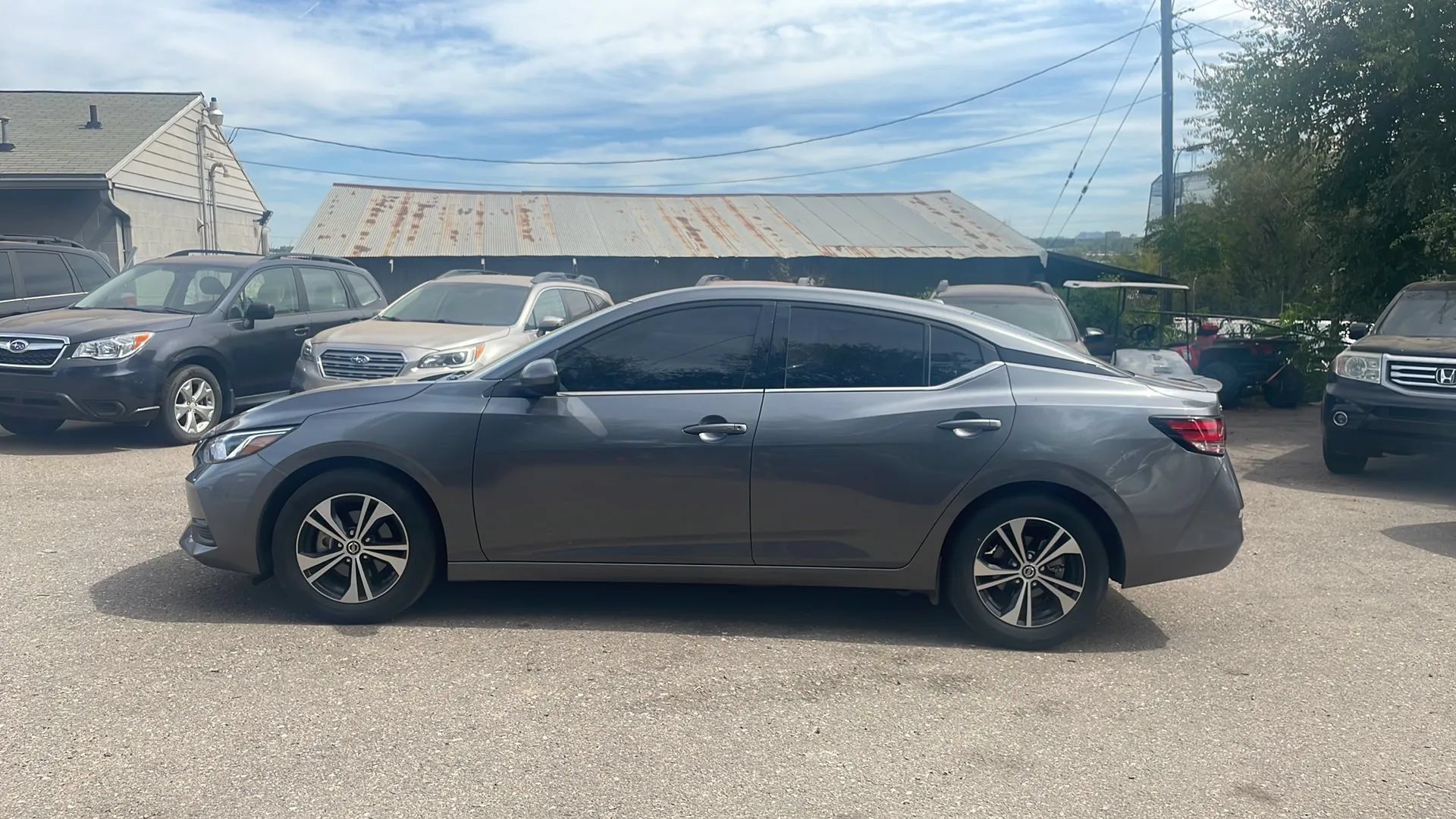 Used 2023 Nissan Sentra SV FWD image 3