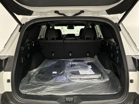 New 2026 Subaru Outback Limited AWD/4WD image 10