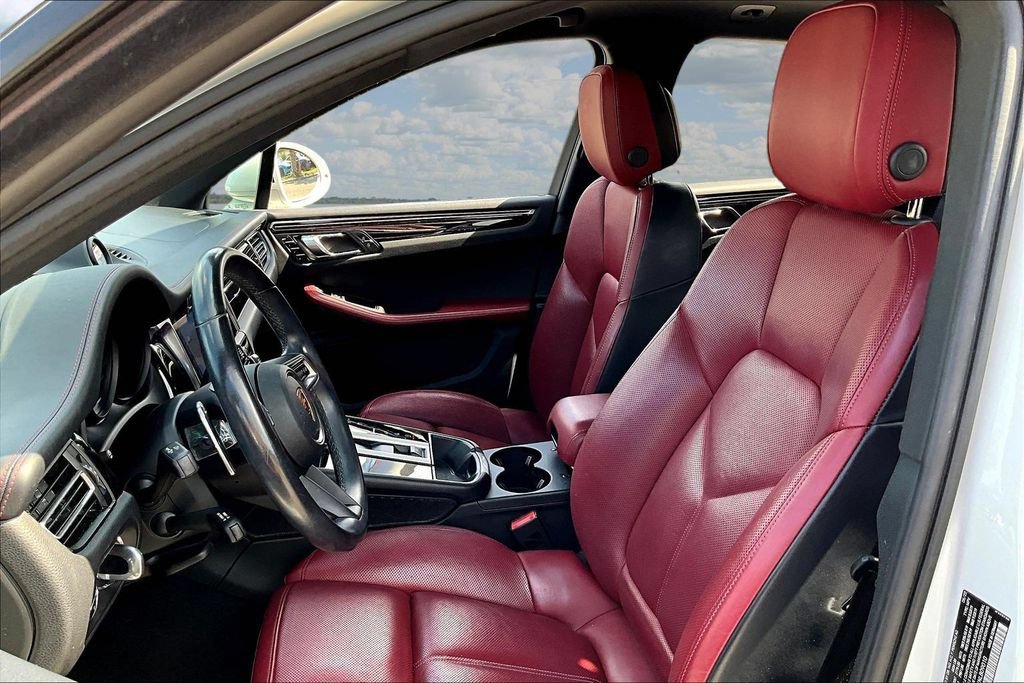 Used 2022 Porsche Macan AWD/4WD image 21